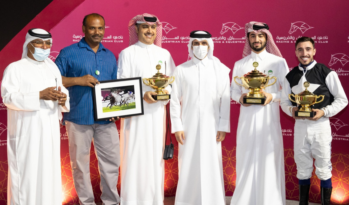 QREC Acting CEO Bader Mohammed Al Darwish presented the trophies to the winners.