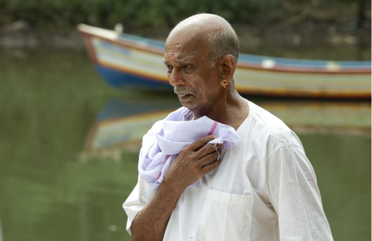 Veteran Malayalam artist Mamukkoya plays the lead role of Sreedharan, the chief carpenter.