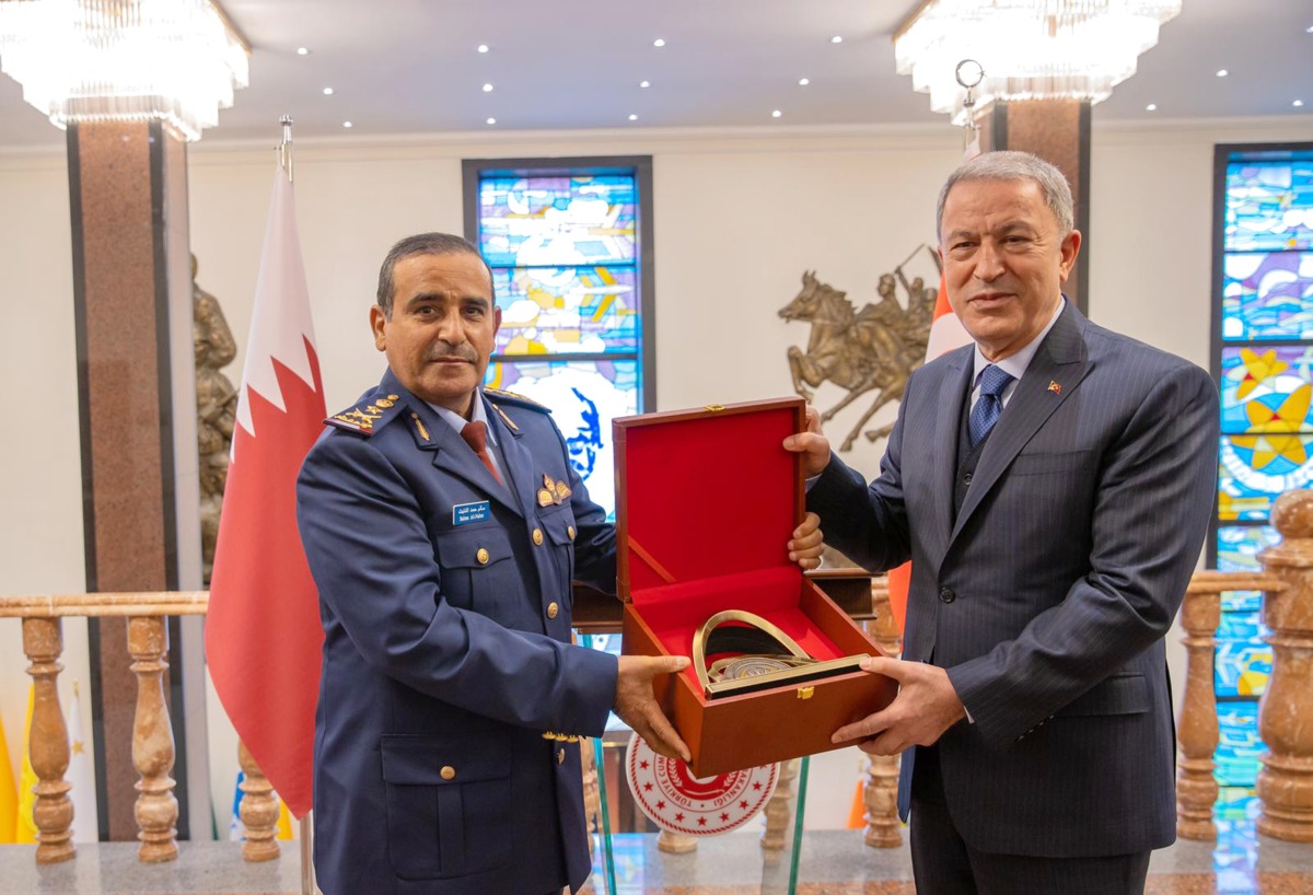 Chief of Staff of Armed Forces H E Lieutenant-General (Pilot) Salem bin Hamad Al Nabit with Minister of National Defence of Turkey H E Hulusi Akar.
