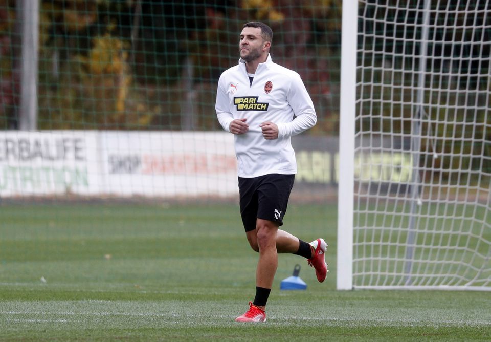 FILE PHOTO:  Shakhtar Donetsk's Junior Moraes during training REUTERS/Valentyn Ogirenko

