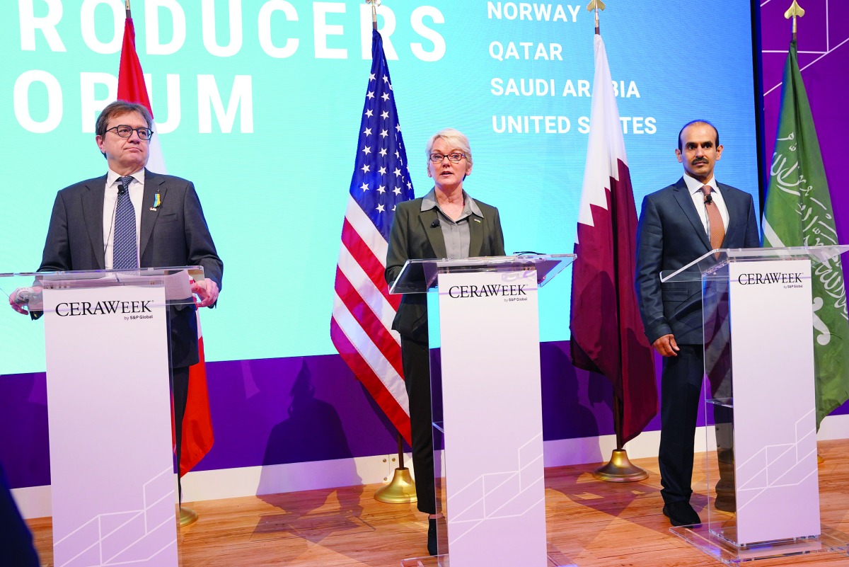 Minister of State for Energy Affairs H E Saad Sherida Al Kaabi with the Secretary of Energy of the United States Jennifer M Granholm and  Jonathan Wilkinson, the Minister of Natural Resources of Canada during the event.