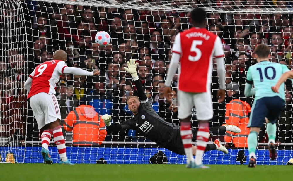 Arsenal's Alexandre Lacazette scores their second goal from the penalty spot REUTERS/Dylan Martinez 