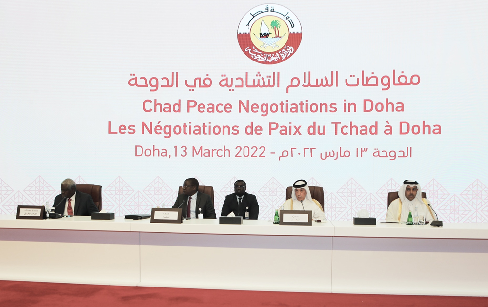 Prime Minister of the Transitional Government of the Republic of Chad Bahimi Badaki Albert (second left), Minister of State for Foreign Affairs H E Sultan bin Saad Al Muraikhi (second right), Chairperson of the African Union Commission H E Moussa Faki Mahamat (left), and Special Envoy of Qatar’s Minister of Foreign Affairs for Combating Terrorism and Mediation in Settlement of Disputes H E Mutlaq bin Majid Al Qahtani (right) during the talks, yesterday.
