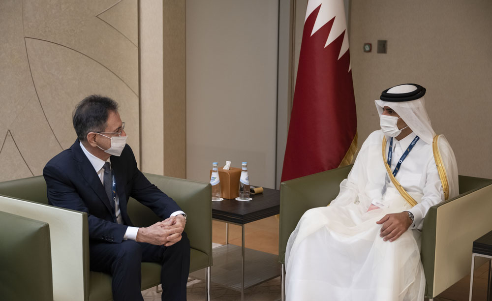 Prime Minister and Minister of Interior H E Sheikh Khalid bin Khalifa bin Abdulaziz Al Thani meeting with Minister of Defence Industry in the Republic of Azerbaijan H E Madat Guliyev.