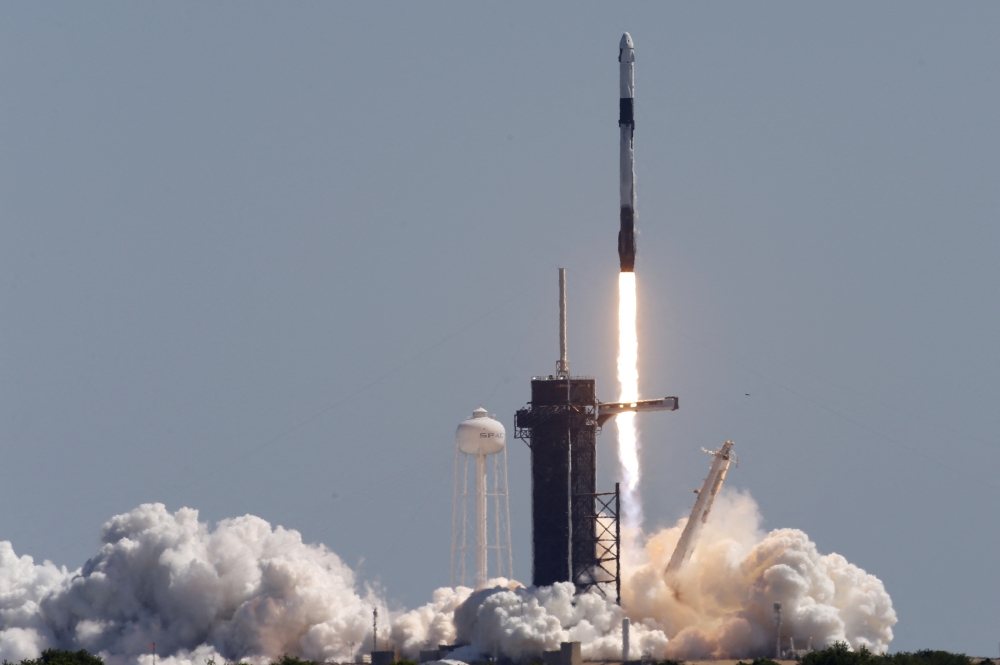 Axiom's four-man team lifts off, riding atop a SpaceX Falcon 9 rocket in the first private astronaut mission to the International Space Station, from NASA's Kennedy Space Center in Cape Canaveral, Florida, US on April 8, 2022. (REUTERS/Steve Nesius)