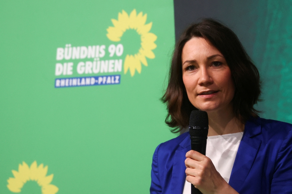 Alliance 90/The Greens party leader Anne Spiegel attends a news conference on the results of the coalition talks for Rhineland-Palatinate, in Mainz, Germany April 30, 2021. REUTERS/Kai Pfaffenbach/File Photo