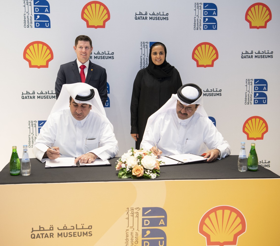 Qatar Museums Chairperson H E Sheikha Al Mayassa bint Hamad bin Khalifa Al Thani and Qatar Shell Companies Managing Director and Chairman Richard Tallant officiated the signing of agreement. 