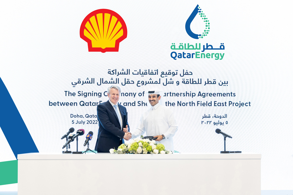 Minister of State for Energy Affairs, the President and CEO of QatarEnergy H E Saad Sherida Al Kaabi and CEO of Shell Ben van Beurden during the signing of partnership agreement at QatarEnergy’s headquarters in Doha, yesterday.