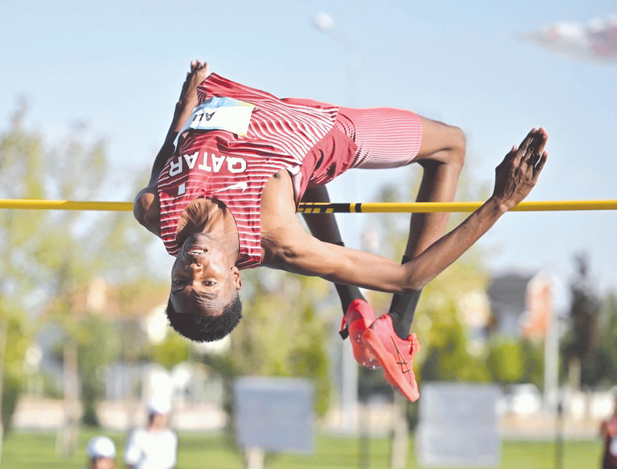 Hamdi Ali clears the winning height.