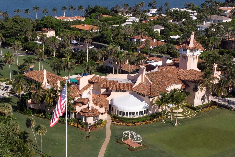 An aerial view of former U.S. President Donald Trump's Mar-a-Lago home after Trump said that FBI agents raided it, in Palm Beach, Florida, U.S. August 15, 2022. REUTERS/Marco Bello/File Photo

