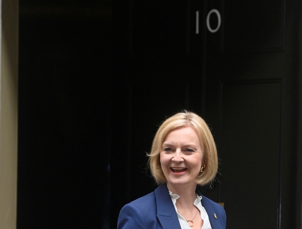 New British Prime Minister Liz Truss walks outside Number 10 Downing Street, in London, Britain September 7, 2022. REUTERS/Toby Melville