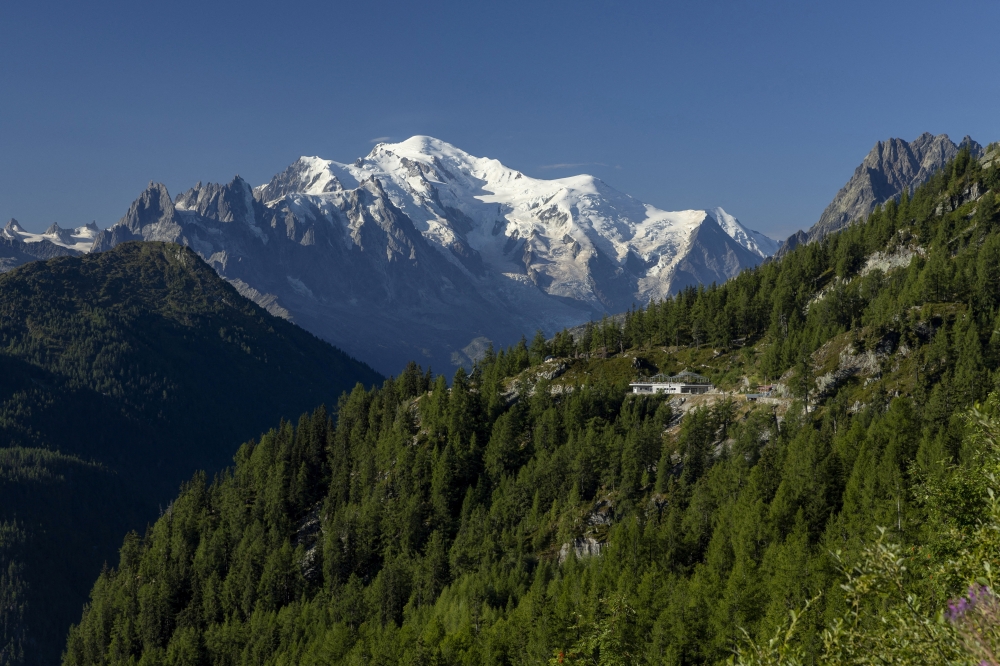 The Mont Blanc mountain is seen from Finhaut, Switzerland, August 4, 2022. REUTERS/Denis Balibouse/File Photo