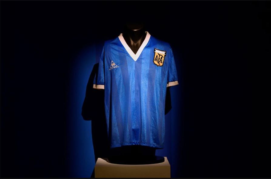 The shirt worn by Argentinian soccer player Diego Maradona in the 1986 World Cup is displayed ahead of it being auctioned by Sotheby's, in London, Britain, April 20, 2022. Reuters/Toby Melville
