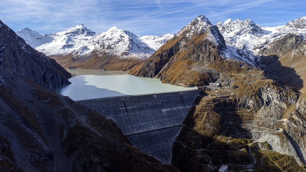 Overview of the Grande Dixence dam, 285 metres high and with a water capacity of 400 million cubic metres from 35 surrounding glaciers and supplying around 400,000 houses with electricity for a year, in Heremence Switzerland, October 4, 2022. REUTERS/Denis Balibouse