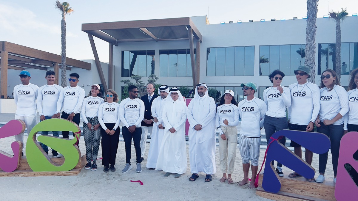 Minister of Environment and Climate Change, H E Sheikh Dr. Faleh bin Nasser bin Ahmed bin Ali Al Thani; Qatar Airways Group Chief Executive and Qatar Tourism Chairman, H E Akbar Al Baker; Hilton Hotel Qatar General Manager, Etienne-Charles Gailliez, along with kitesurfing athletes during the opening of Fuwairit Kite Beach Resort, yesterday.