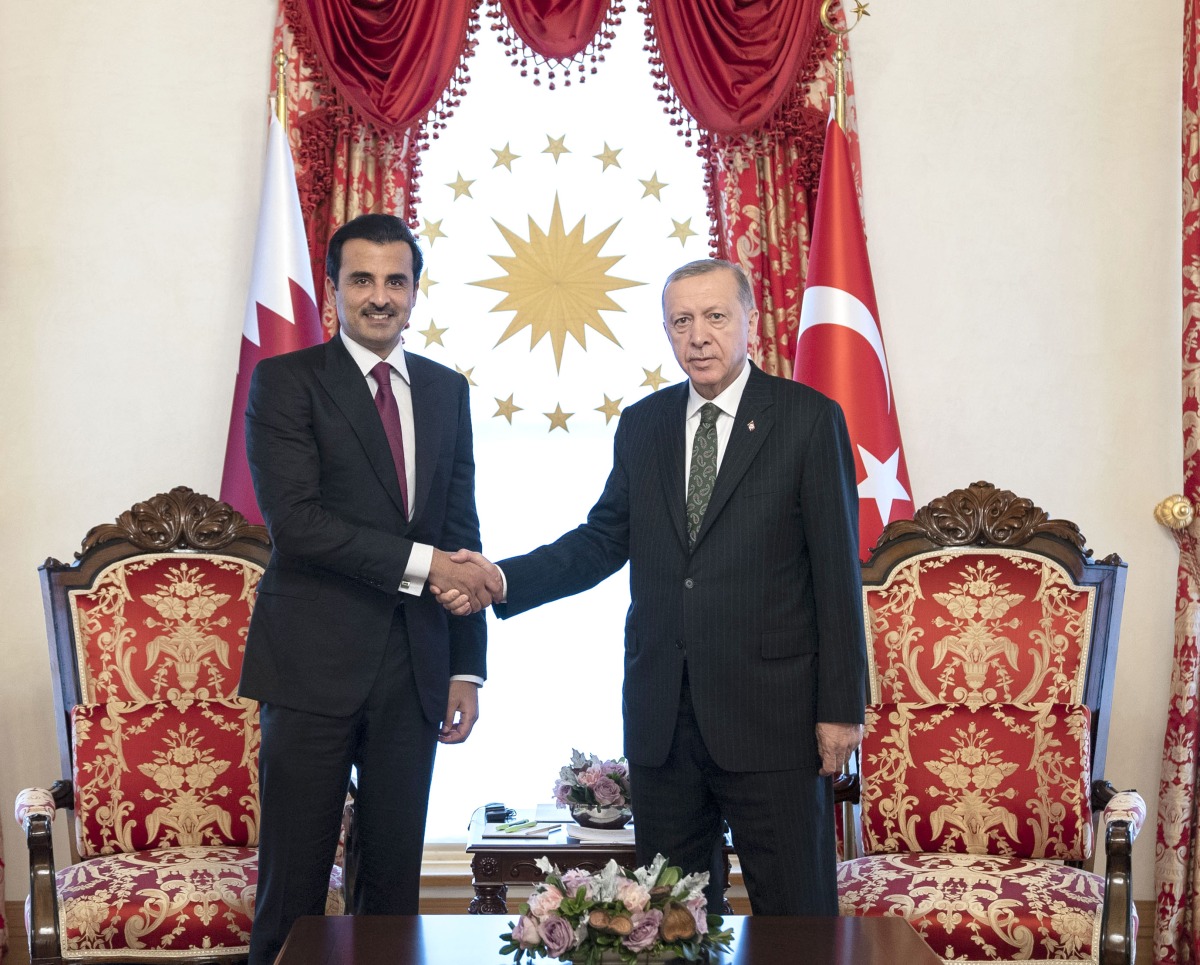 Amir H H Sheikh Tamim bin Hamad Al Thani and President of Turkiye H E Recep Tayyip Erdogan meet ahead of 8th session of the Qatari-Turkish Supreme Strategic Committee in Istanbul yesterday.
