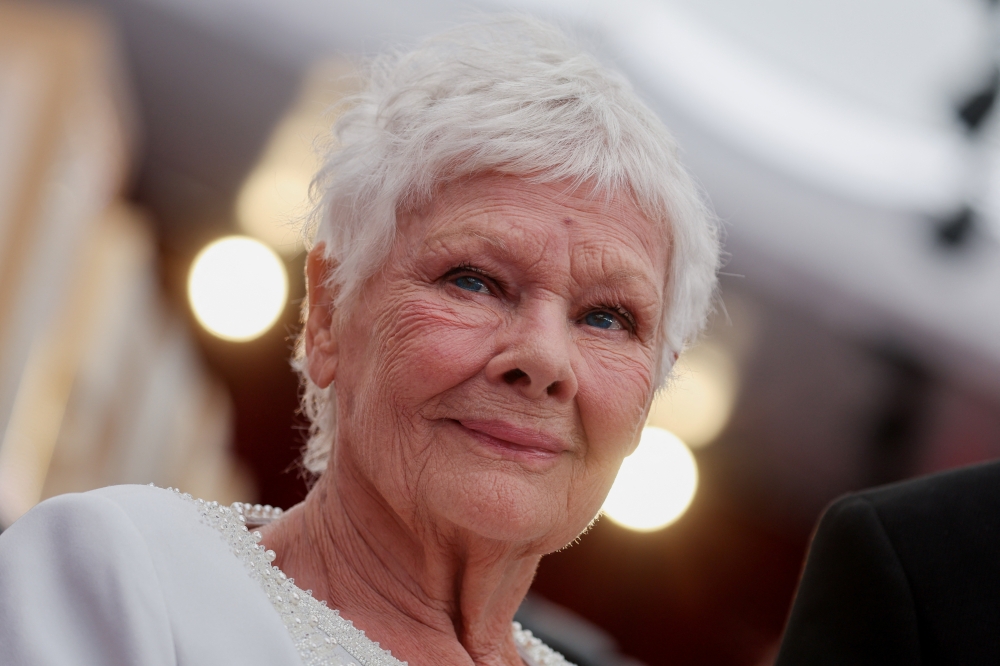 File photo: Judi Dench poses on the red carpet during the Oscars arrivals at the 94th Academy Awards in Hollywood, Los Angeles, California, U.S., March 27, 2022. Reuters/Mike Blake
