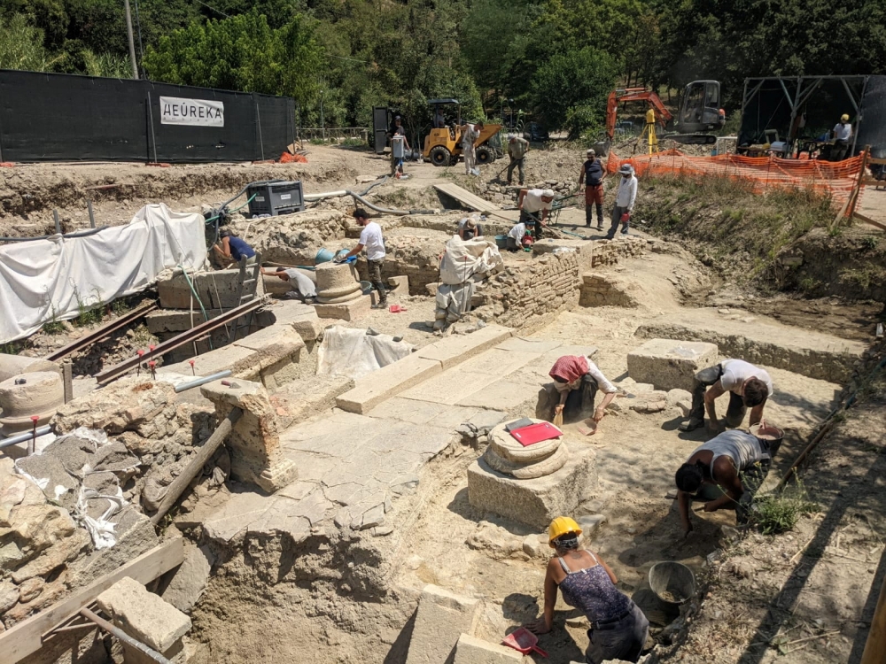 People work at the site where 2,300-year-old bronze statues have been discovered, in San Casciano dei Bagni, Italy, in this handout photo obtained by Reuters on November 8, 2022. Ministero della Cultura/Handout via REUTERS