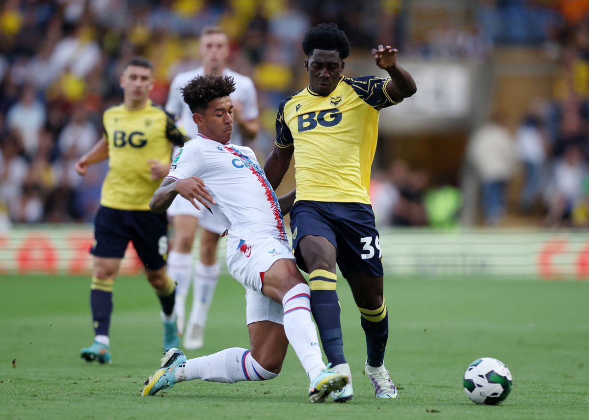 Crystal Palace's Chris Richards (left) in action with Oxford United's Gatlin O'Donkor. (Reuters/Matthew Childs)