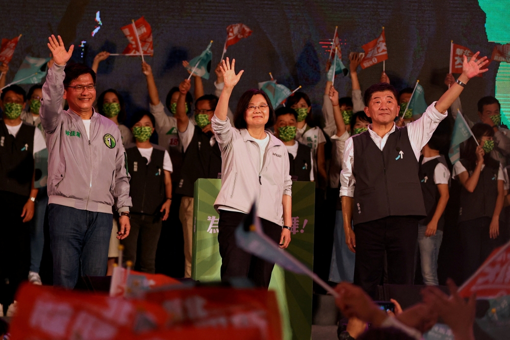 Taiwan's President Tsai Ing-wen waves at the pre-election campaign rally ahead of mayoral elections in Taipei, Taiwan, on November 12, 2022. REUTERS/Ann Wang