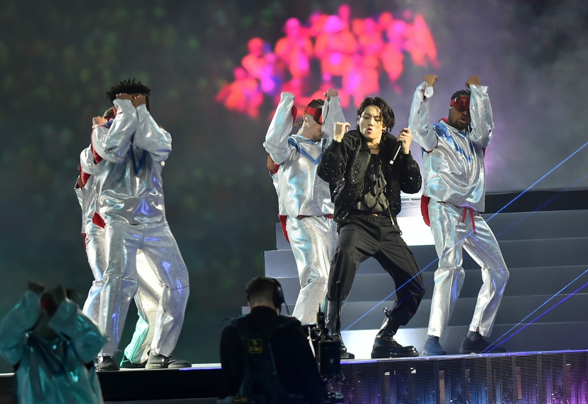 Jungkook dancing to 'Dreamers' during the FIFA World Cup Qatar Opening Ceremony. Photo: Abdul Basit/ The Peninsula