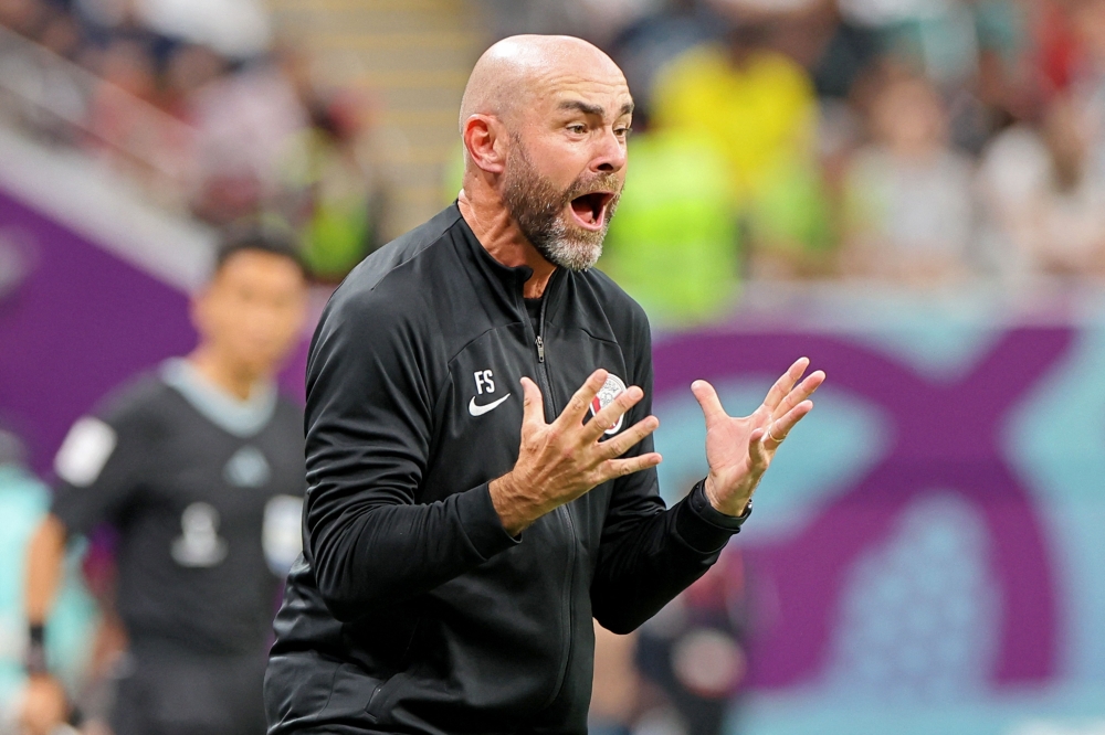 Qatar's coach Felix Sanchez reacts from the sidelines during the Qatar 2022 World Cup Group A match between the Netherlands and Qatar at the Al-Bayt Stadium in Al Khor on November 29, 2022. (Photo by KARIM JAAFAR / AFP)