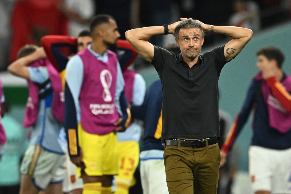 Spain coach Luis Enrique during the Qatar 2022 World Cup round of 16 match between Spain and Morocco at the Education City Stadium on December 6, 2022. (REUTERS/Dylan Martinez)