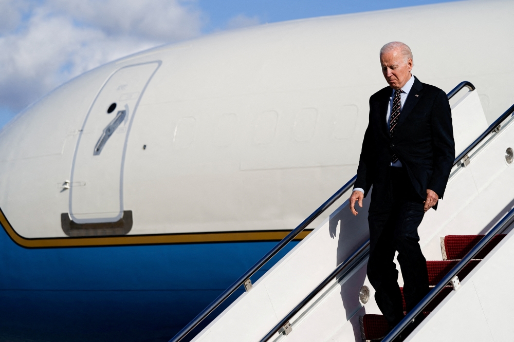 US President Joe Biden disembarks from Air Force One at Joint Base Andrews, Maryland, US, on December 16, 2022. REUTERS/Elizabeth Frantz/File Photo