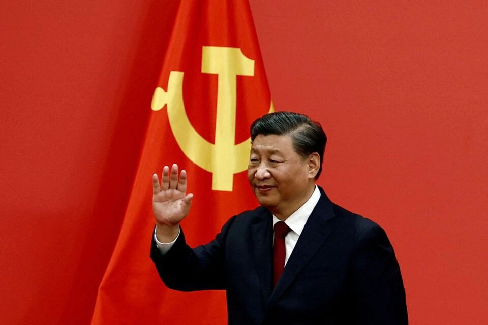 Chinese President Xi Jinping waves after his speech as the new Politburo Standing Committee members meet the media following the 20th National Congress of the Communist Party of China, at the Great Hall of the People in Beijing, China, on October 23, 2022. File Photo / Reuters