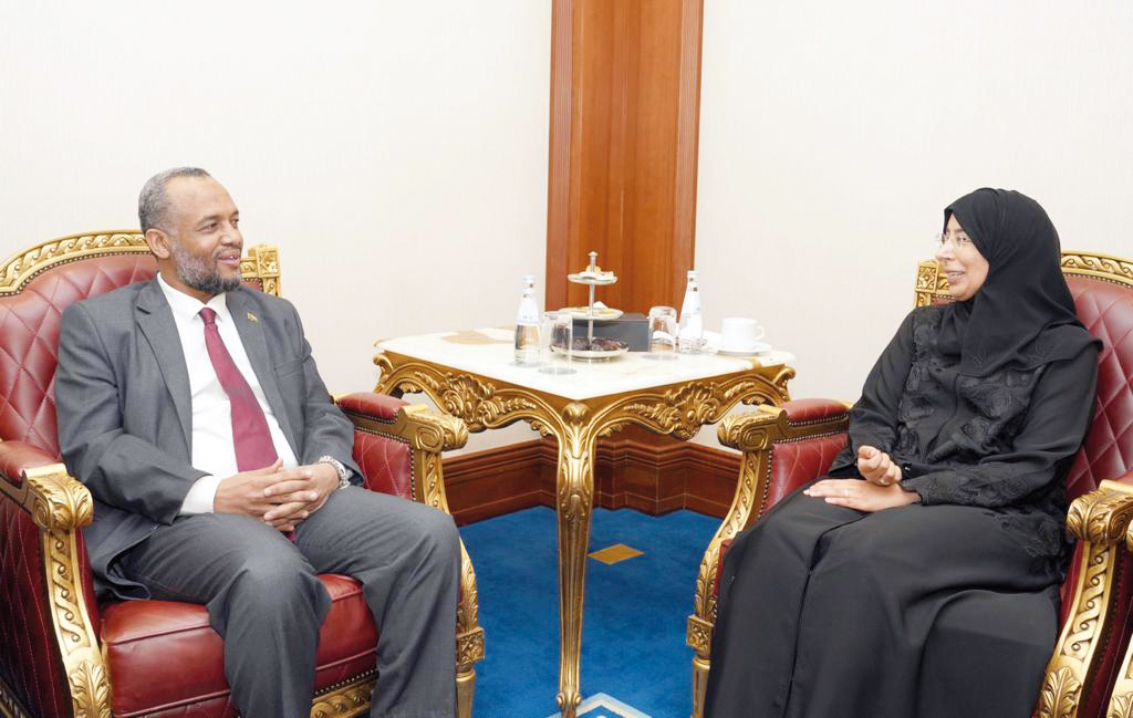 Minister of Public Health H E Dr. Hanan Mohamed Al Kuwari meeting with Minister of Health of Sudan H E Dr. Haitham Mohamed Ibrahim Awadallah, in Doha, yesterday. 