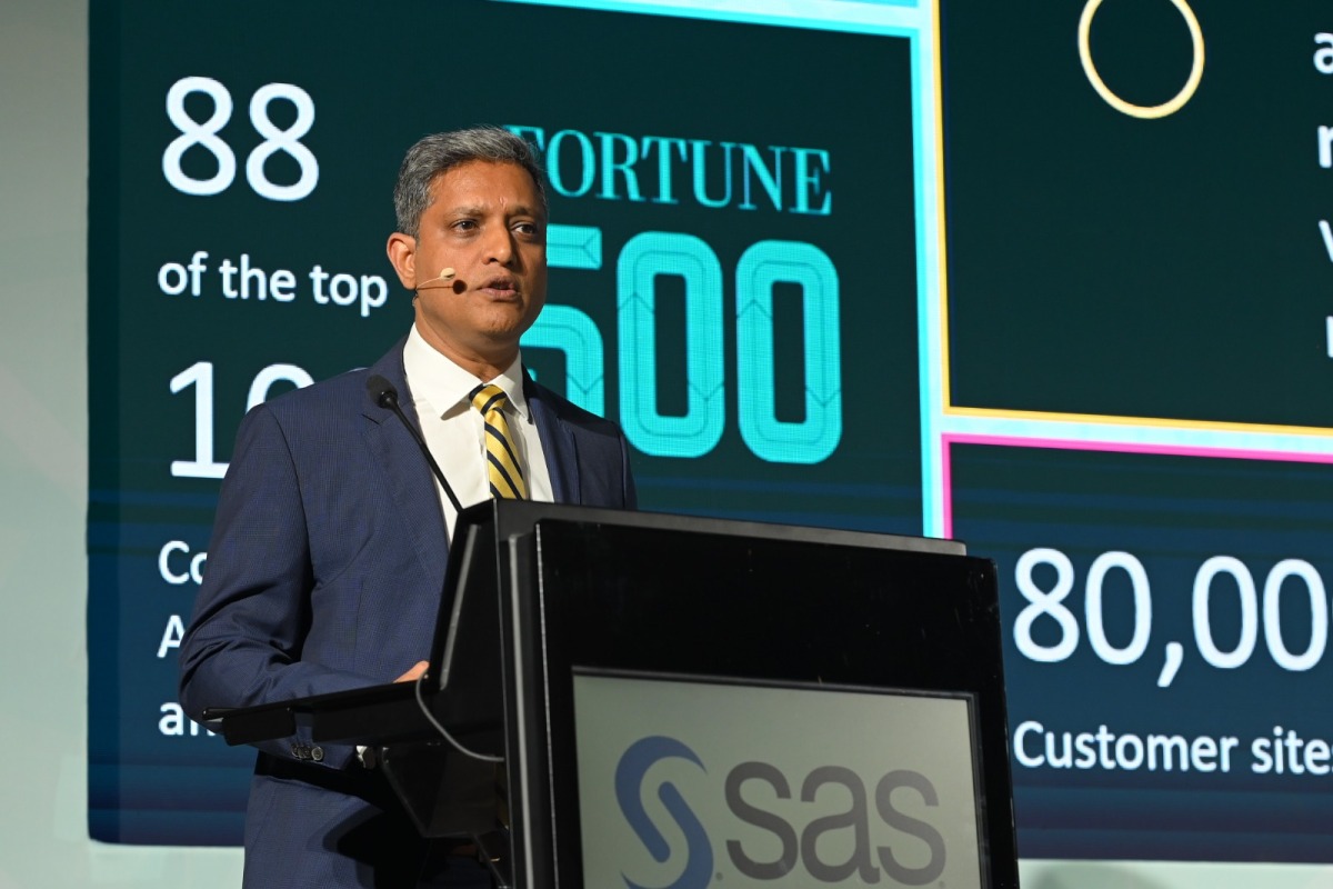 Ravi Acharya, Managing Director and Regional Head of Middle East, Turkiye, and Africa at SAS, addressing the event.