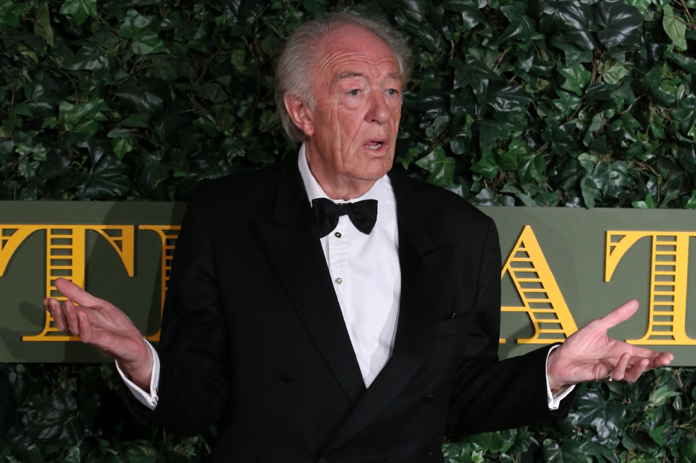 (Files) British actor Michael Gambon poses on the red carpet as he attends the 62nd London Evening Standard Theatre Awards 2016 in London on November 13, 2016. (Photo by Daniel Leal / AFP)