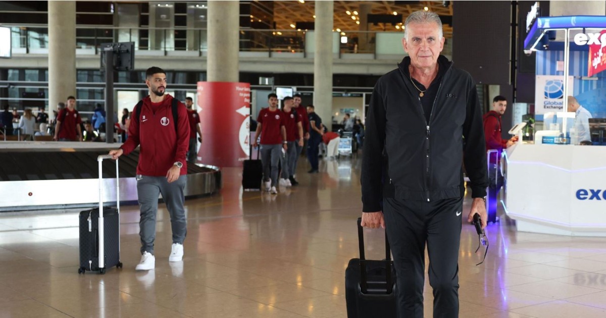 Qatar coach Carlos Queiroz and players arrive in Amman, Jordan yesterday. 