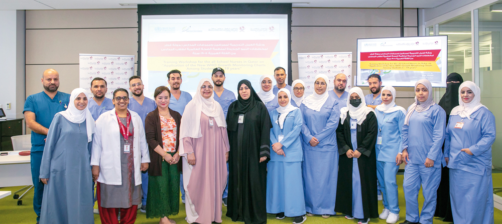 Participants during the workshops on student growth chart programme.