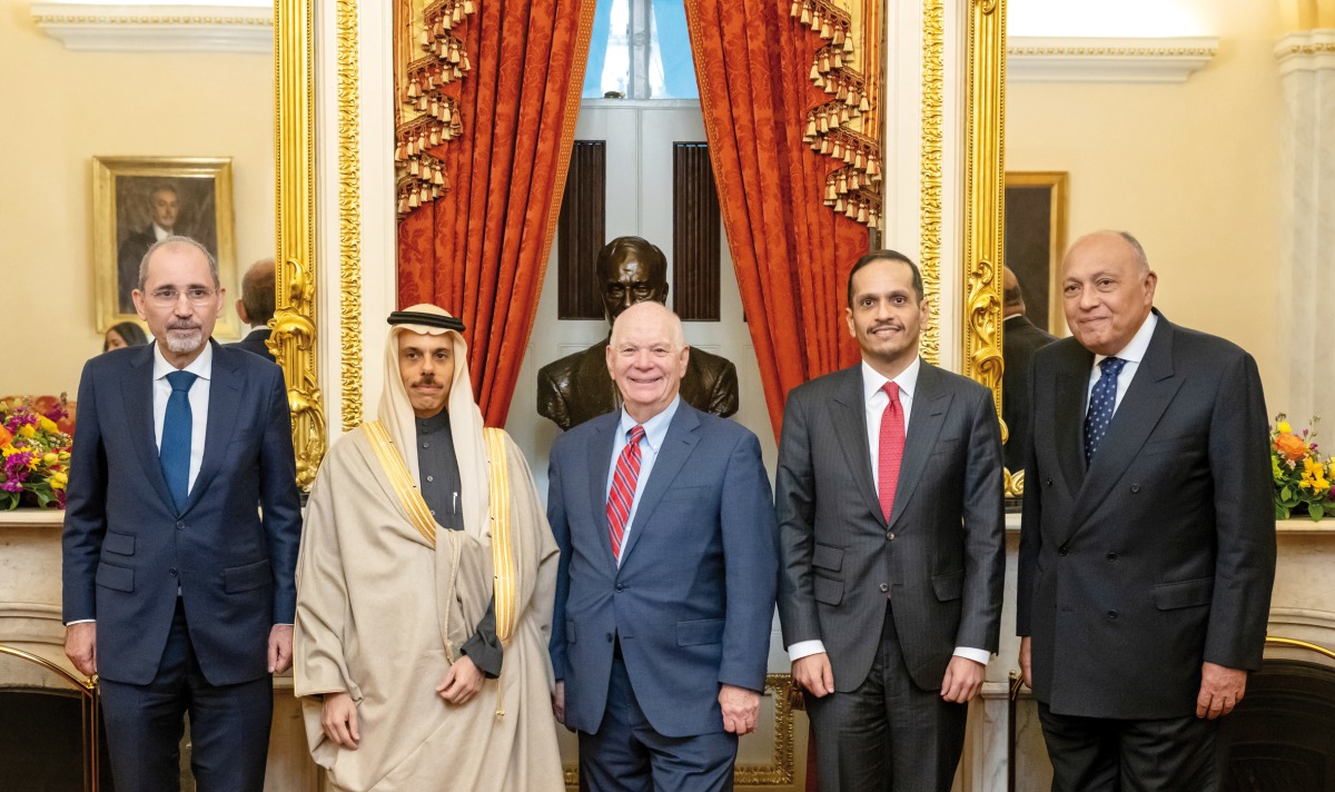 Prime Minister and Minister of Foreign Affairs H E Sheikh Mohammed bin Abdulrahman bin Jassim Al Thani (second right), Minister of Foreign Affairs of the Kingdom of Saudi Arabia H H Prince Faisal bin Farhan bin Abdullah Al Saud (second left), Deputy Prime Minister and Minister of Foreign Affairs and Expatriate Affairs of the Hashemite Kingdom of Jordan H E Dr. Ayman Al Safadi (left), Minister of Foreign Affairs of the Arab Republic of Egypt H E Sameh Shoukry (right) meeting with Chairman of the US Senate Foreign Relations Committee Senator H E Ben Cardin (centre).