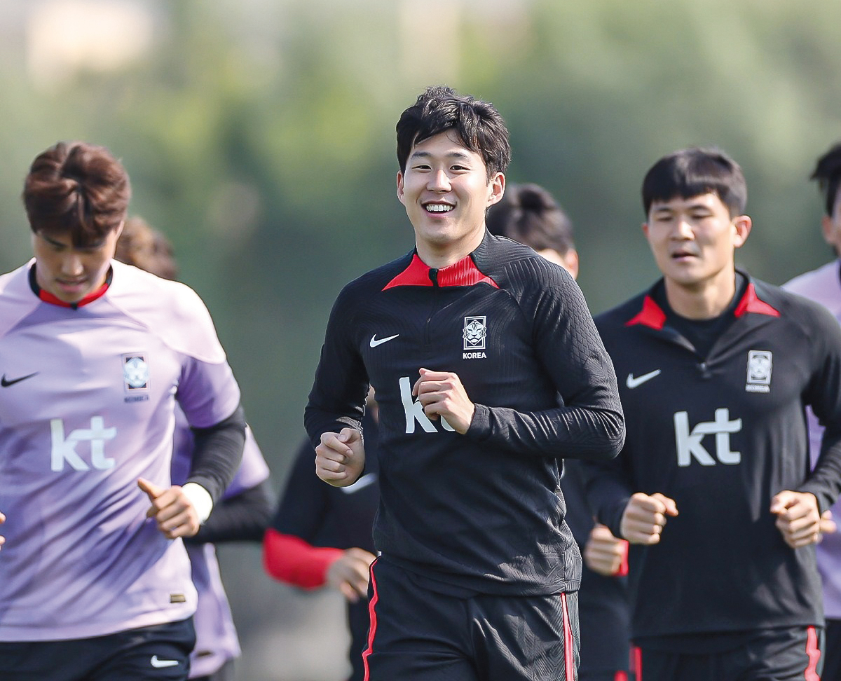 South Korea’s Son Heung-Min (centre) and Kim Min-jae (right) during a training session in Doha. PIC: KFA