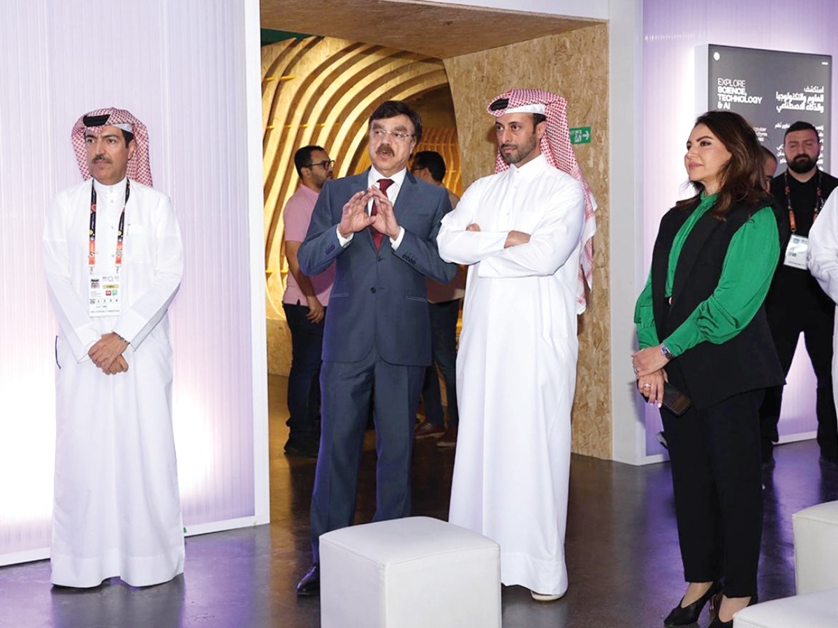 Minister of Municipality H E Abdullah bin Hamad bin Abdullah Al Attiyah (second right); Secretary General of Expo 2023 Doha Mohammed Ali Al Khoori (first left); Dean of WCM-Q Dr. Javaid Sheikh (second left); and others touring the LifeHub pavilion at Expo 2023 Doha.