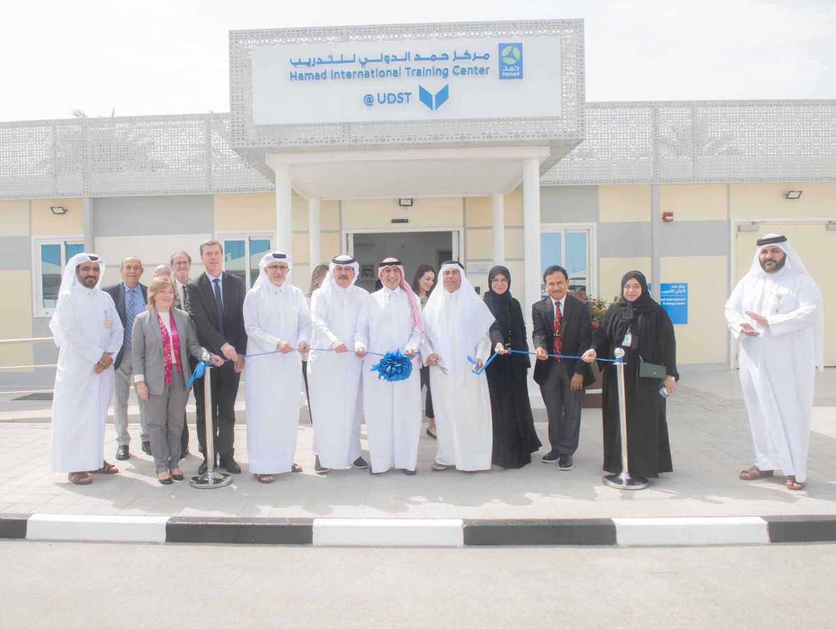 Dr. Salem Al Naemi, President of UDST, Dr. Abdullatif Al Khal, a member of the Board of Trustees at UDST and the Deputy Chief Medical Officer and Director of Medical Education at HMC, and Ali Al Janahi, Acting Assistant Managing Director and Chief of Tertiary Care at HMC, along with other dignitaries during the opening of the center.