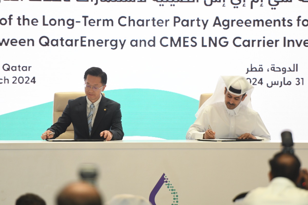 Minister of State for Energy Affairs and President and CEO of QatarEnergy, H E Saad bin Sherida Al Kaabi (right) with President and CEO of CMES LNG Carrier Investment, Wang Yongxin, at the agreement signing. Pic: Amr Diab / The Peninsula 