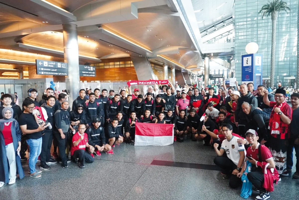 Garuda Team welcomed by the Indonesian community on arrival at Hamad International Airport