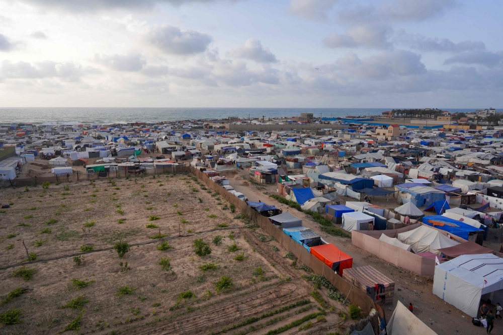 This picture shows a camp for displaced Palestinians in Deir El-Balah, in the central Gaza Strip on Aril 27, 2024. (Photo by AFP)
