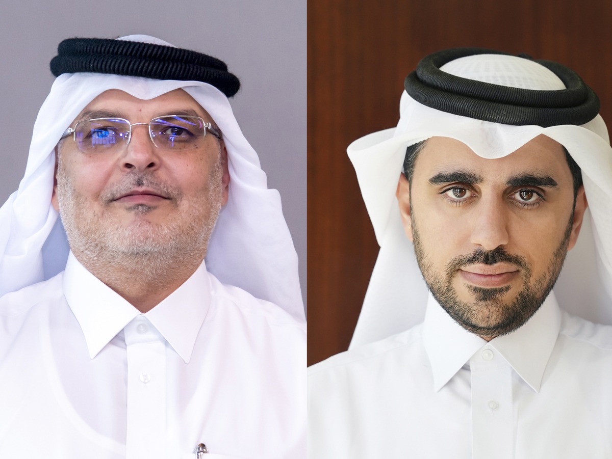 Mowasalat Chairman H E Dr. Eng Saad bin Ahmed Al Mohannadi (left) and Mowasalat CEO Ahmad Hassan Al Obaidly