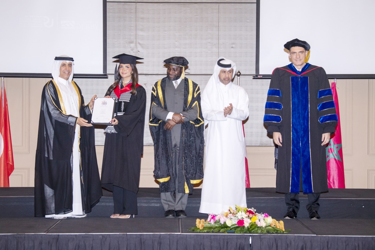 Undersecretary of the Ministry of Education and Higher Education Ibrahim Al Nuaimi and Katara General Manager Prof. Dr. Khalid bin Ibrahim Al Sulaiti with ARIU leaders and graduates during the ceremony.