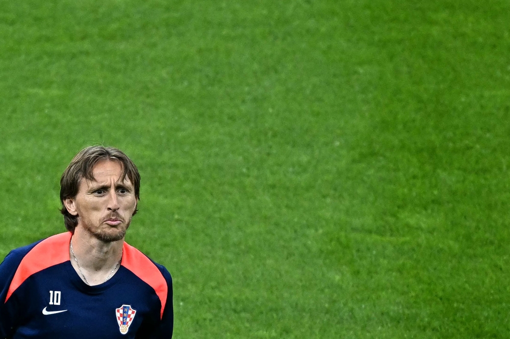 Croatia's midfielder #10 Luka Modric takes part in a training session in Berlin on June 14, 2024, ahead of the UEFA Euro 2024 Football Championship. (Photo by GABRIEL BOUYS / AFP)