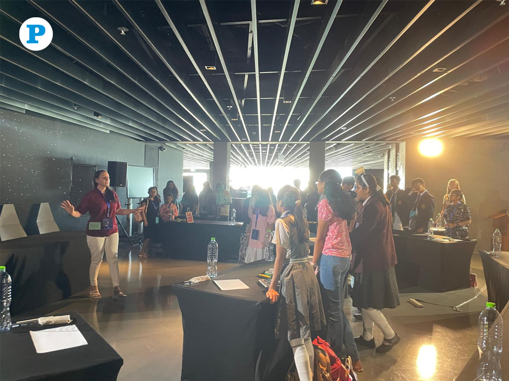 During the DIY workshop on soda magnetometer facilitated by Anelda Jonker, a STEM Education Specialist. Pic by Joelyn Baluyut/The Peninsula

