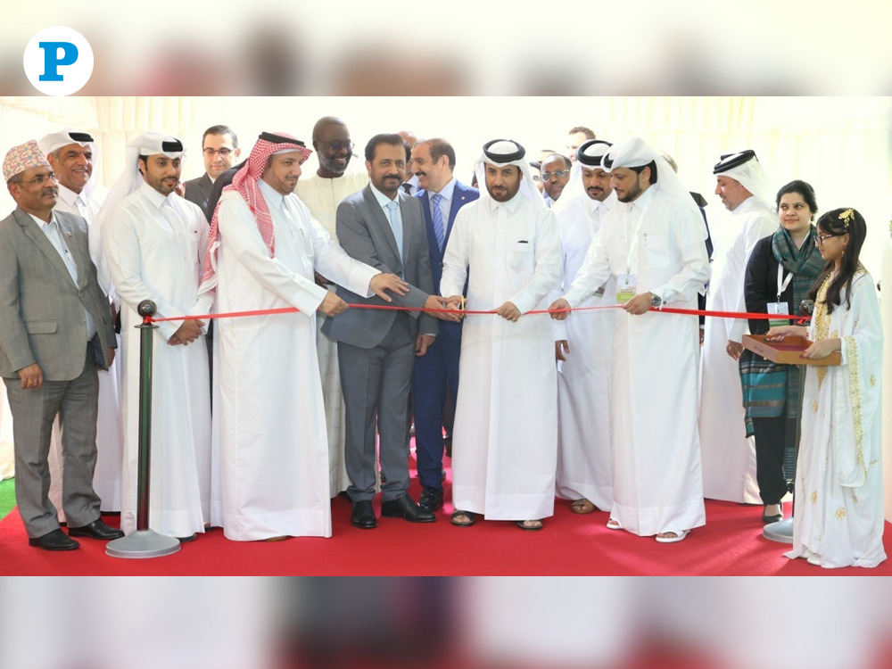 Director of Protocol at the Ministry of Foreign Affairs H E Ambassador Ibrahim Yousif Abdullah Fakhroo, Ambassador of Pakistan to Qatar H E Muhemmed Aejaz, and Managing Director of Private Engineering Office H E Nasser Rashid Al Nuaimi inaugurating the festival at Souq Waqif yesterday.
PIC: Rajan Vadakkemuriyil/The Peninsula.