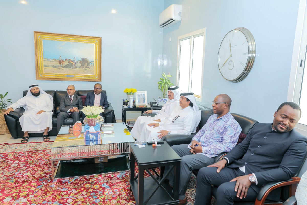 Qatar Chamber First Vice-Chairman, Mohamed bin Twar Al Kuwari, along with other officials during the meeting.