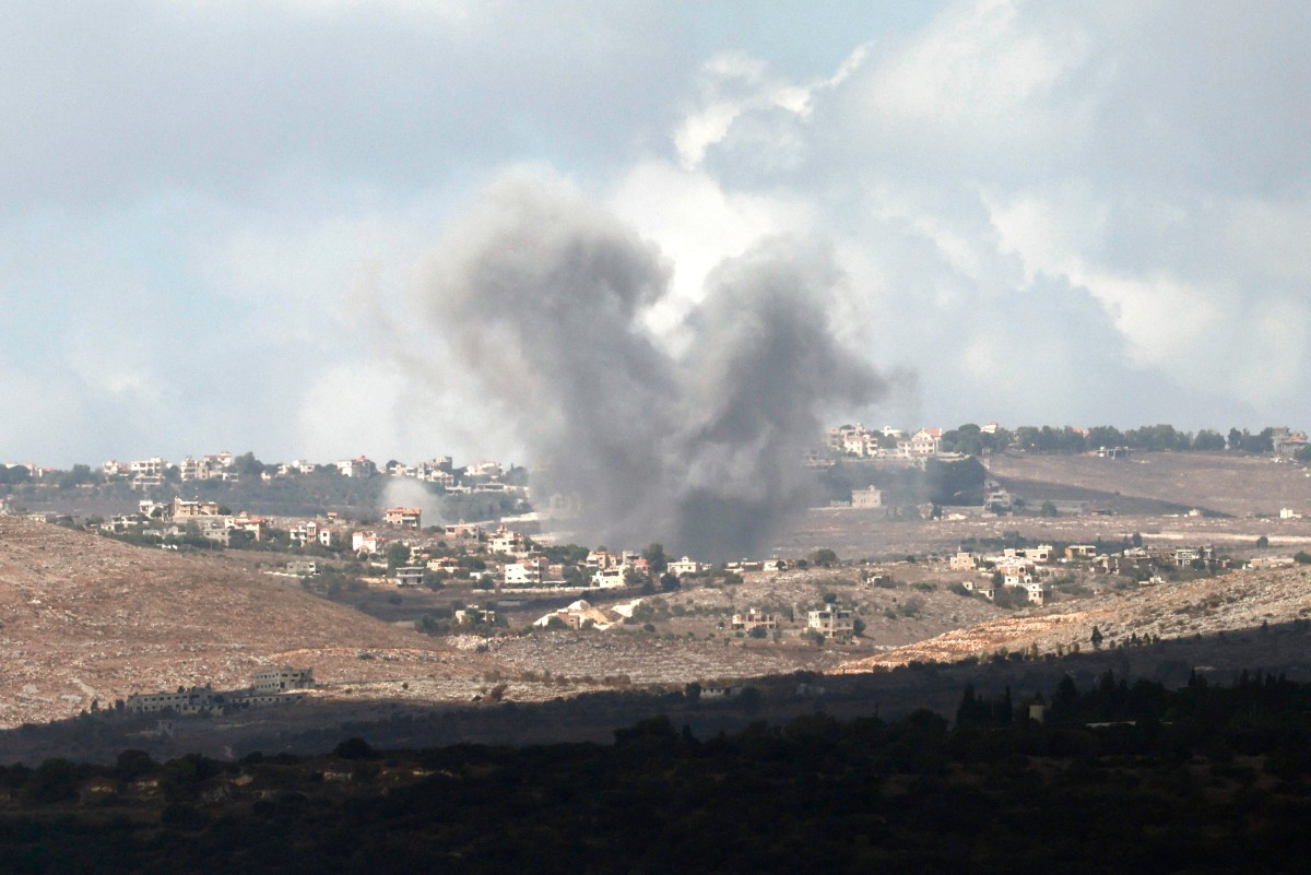 This picture taken along the border with southern Lebanon shows smoke billowing following Israeli bombardment in Lebanon, on September 23, 2024. Photo by Jalaa MAREY / AFP.