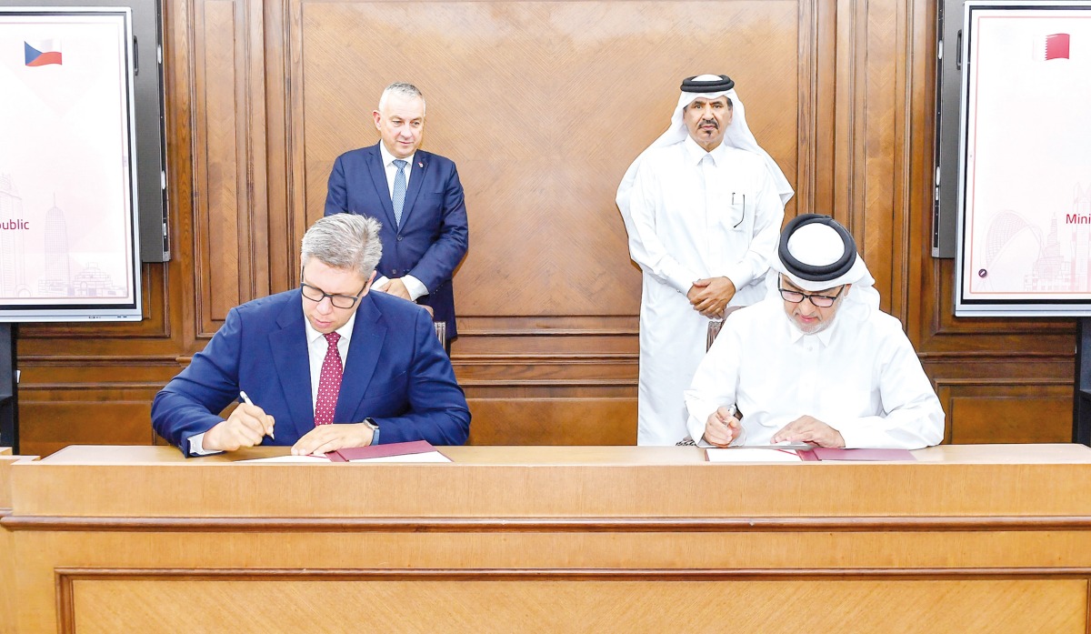 QC First Vice-Chairman, H E Mohamed bin Twar Al Kuwari and the Minister of Industry and Trade of the Czech Republic, H E Jozef Sikela, witnessing the MoU signing.