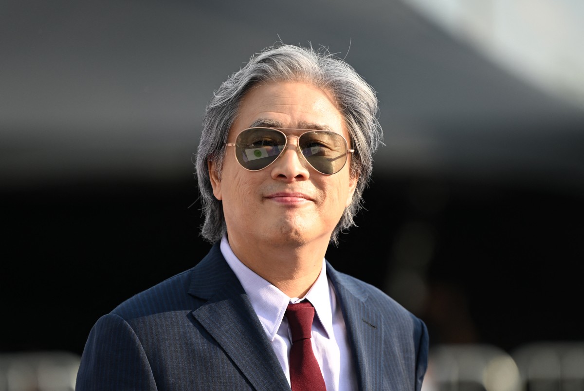 South Korean film director Park Chan-wook arrives on a purple carpet event at the Seoul International Drama Awards in Seoul on September 25, 2024. Photo by Jung Yeon-je / AFP.
